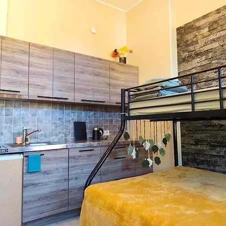 Appartement Together, Two Studios, Super Location, Free Parking *